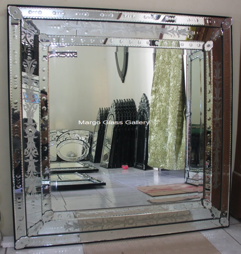 MG 004024 Recta Venetian Mirror NO crown
