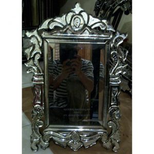Venetian Glass Mirror Bucky MG 010026