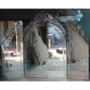 Tri Fold Mirror Hedda  MG 017001