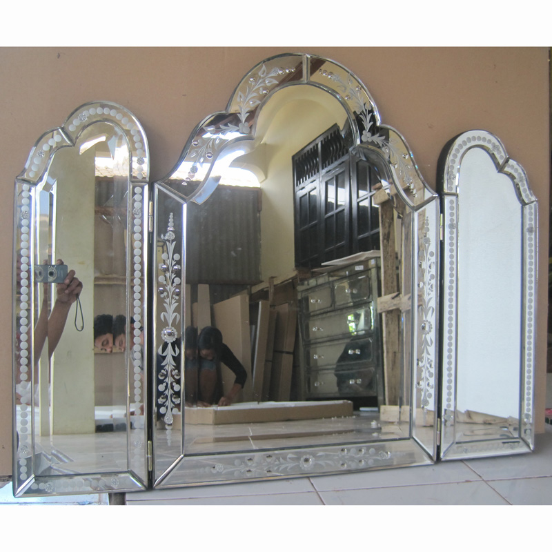 Tri Fold Mirror Ulla Mg 017012, Vintage Tri Fold Vanity Mirror