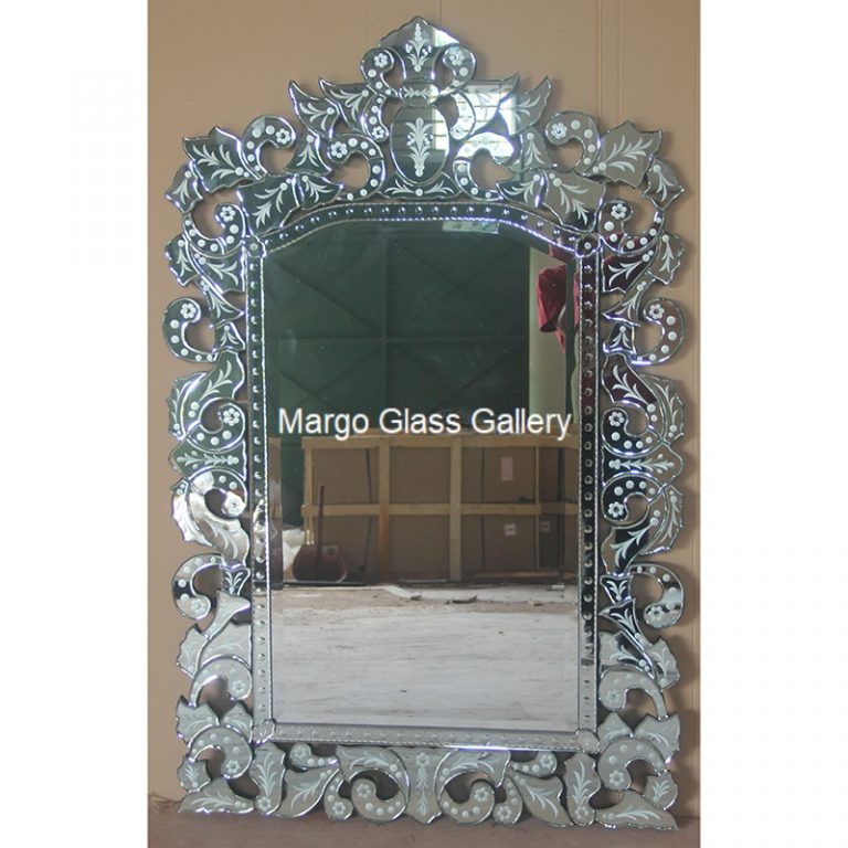 Different Types of Baroque Leaner Mirror that You Need to Know » Mirrors Glass Gallery