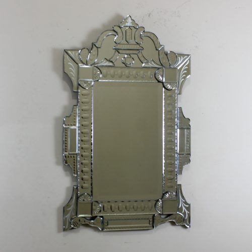 MG 001218 Venetian Mirror 100x60cm – Luxury venetian mirror hand-etched glass with ornate frame handcrafted in Indonesia