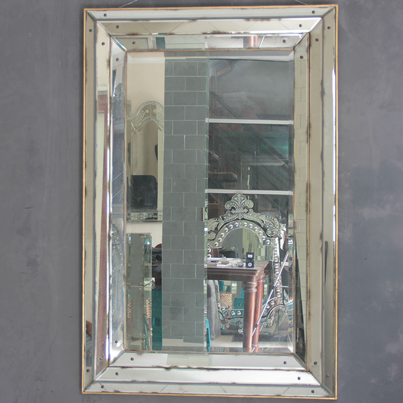 How to Decorate an Antique Glass Mirrors Melbourne » Mirrors Glass Gallery