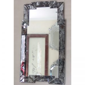 Distressed Mirror Luna MG  014184