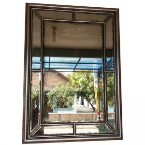 Wooden Frame Mirror Gatotkaca MG 030016