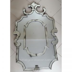 Antiqued Mirror Ubud Arlo MG 014330