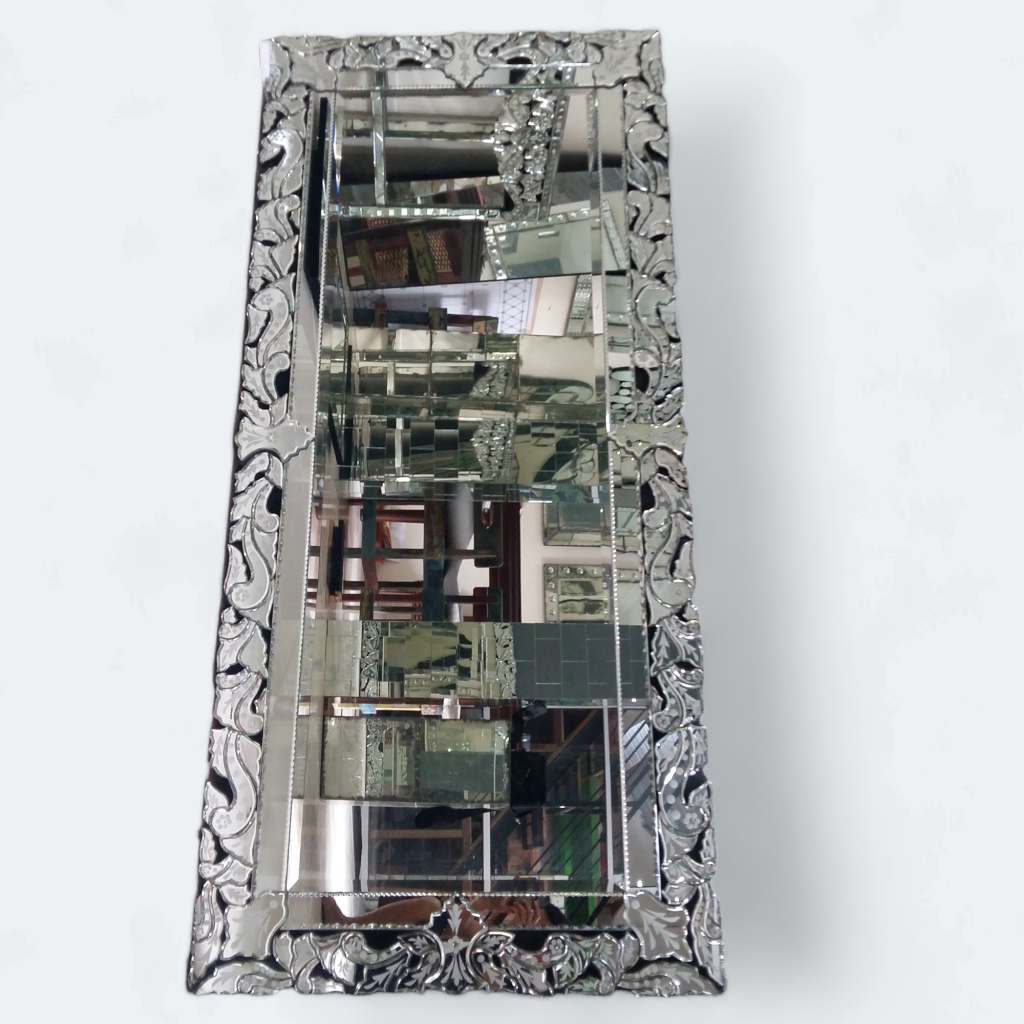 Venetian Mirrors – Luxury venetian mirror hand-etched glass with ornate frame handcrafted in Indonesia