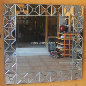 MG 004075 Square geometrik Mirror