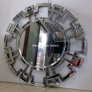 MG 004155 key round mirror