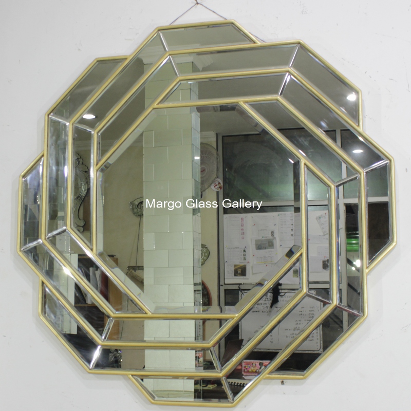 Contemporary Glass Mirror Design Variations as a New Breakthrough in Furniture Art, Realizing a Luxurious and Artistic Home Decor!