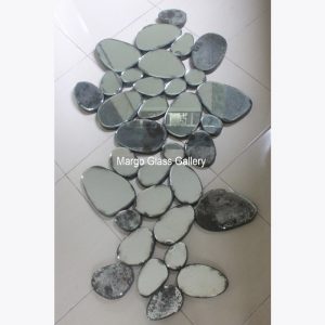 MG 014159 pebble