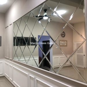 MG 065005 Wall Mirror Bevel Wajik