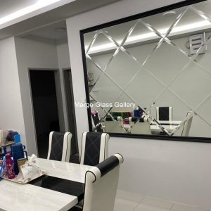 MG 065006 Wajik Frame Hitam