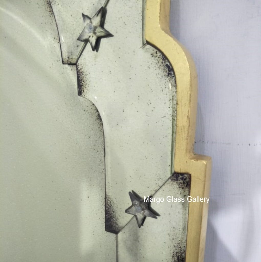 Antique Mirror Style