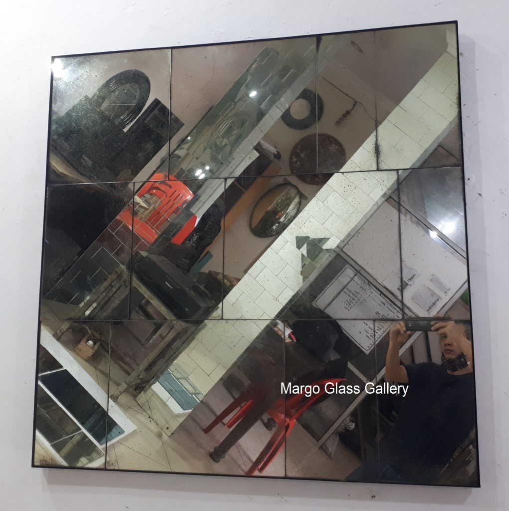 Antique Mirror Style