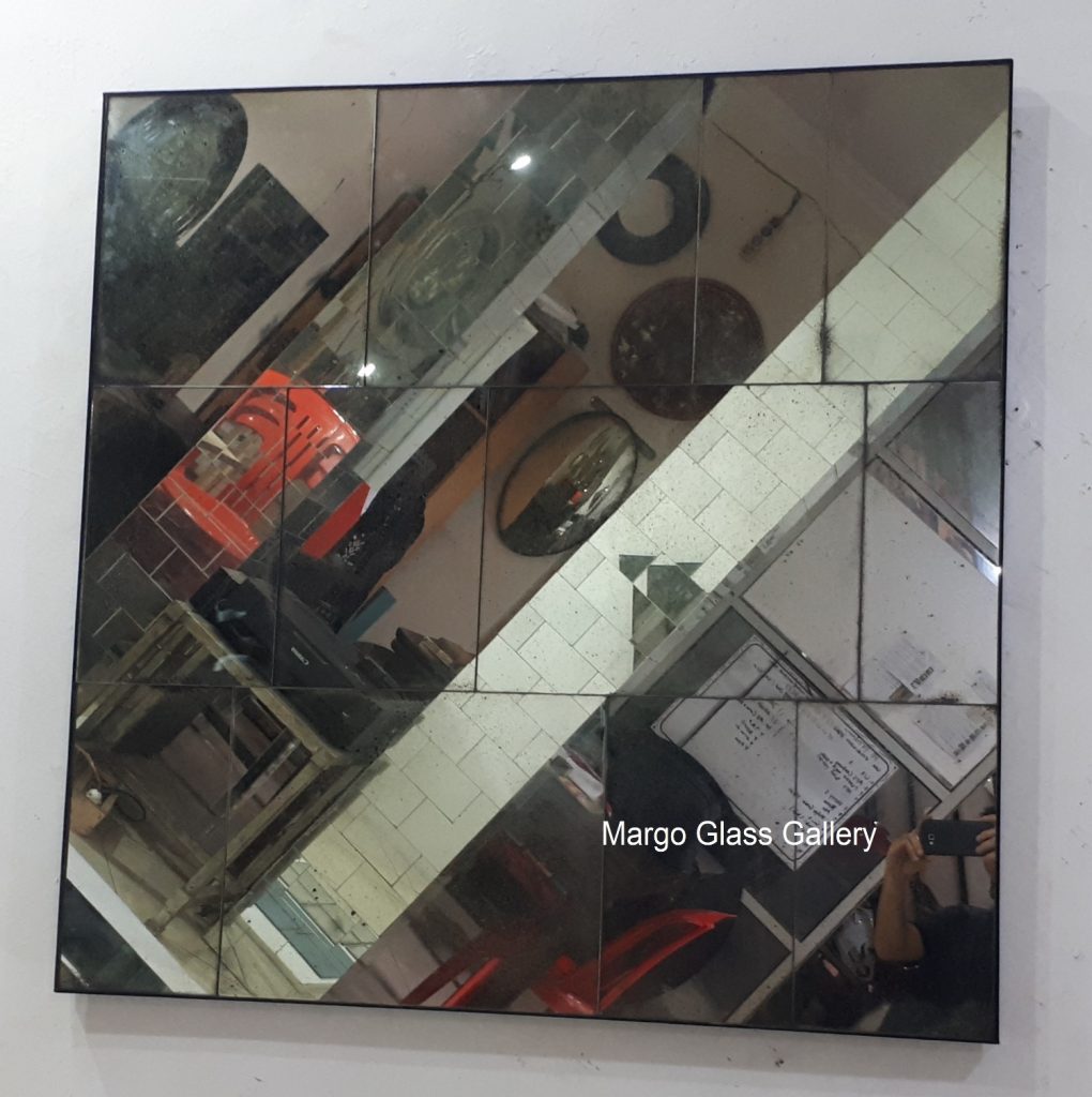 MG 014416 110×110 panel antique mirror