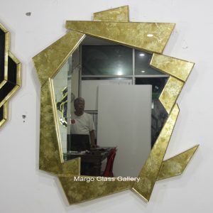 MG 018049 eglomise gold list gold leaf DHD