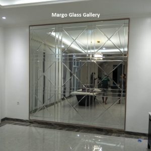 MG 065018 Bevel Wall Mirror Large