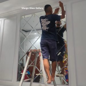 MG 065021 Wall Bevel Mirror 150×100