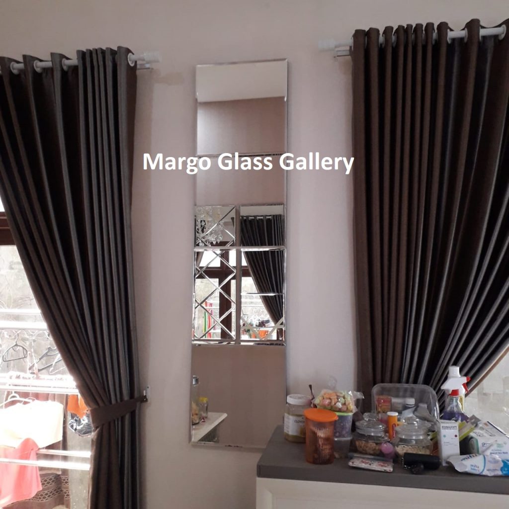 MG 065028 Bevel Mirror Ruang Makan