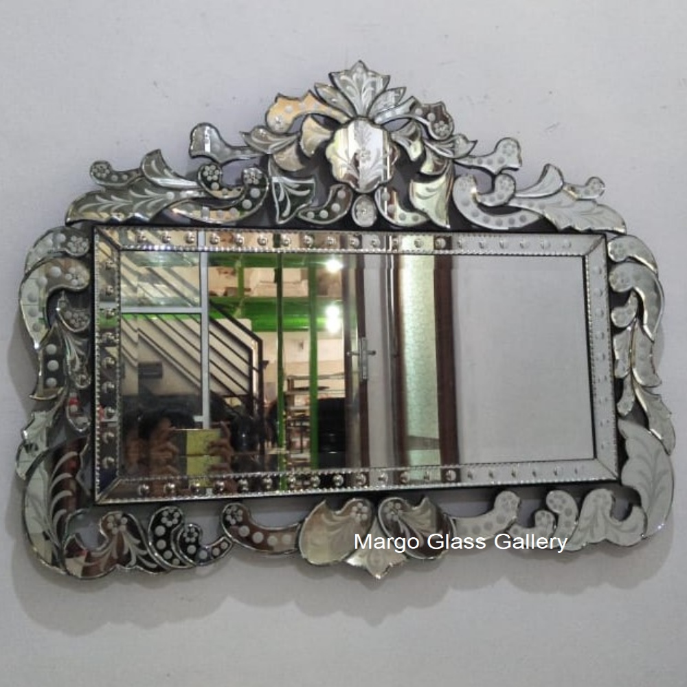 3 Thinner Venetian Wall Mirror Decoration Ideas Etched