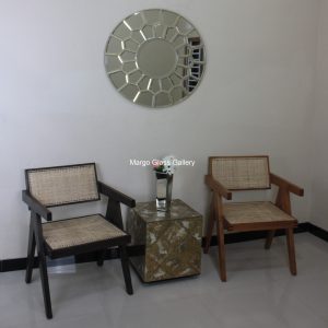 MG 004615 Round Mirror – Classic decorative mirror mirror premium quality glass with ornate frame handcrafted in Indonesia
