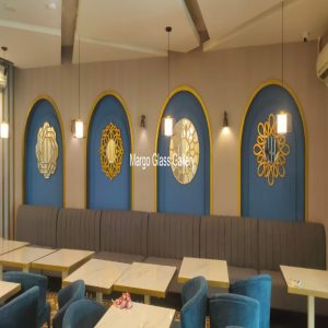 MG 004615 Round Mirror – Artisan decorative mirror mirror premium quality glass with ornate frame handcrafted in Indonesia