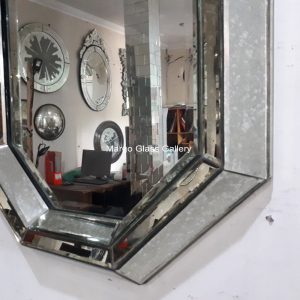 MG 004627 octagonal deco mirror – Artisan decorative mirror mirror premium quality glass with ornate frame handcrafted in Indonesia