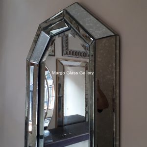 MG 004627 octagonal deco mirror – Handcrafted decorative mirror mirror premium quality glass with ornate frame handcrafted in Indonesia