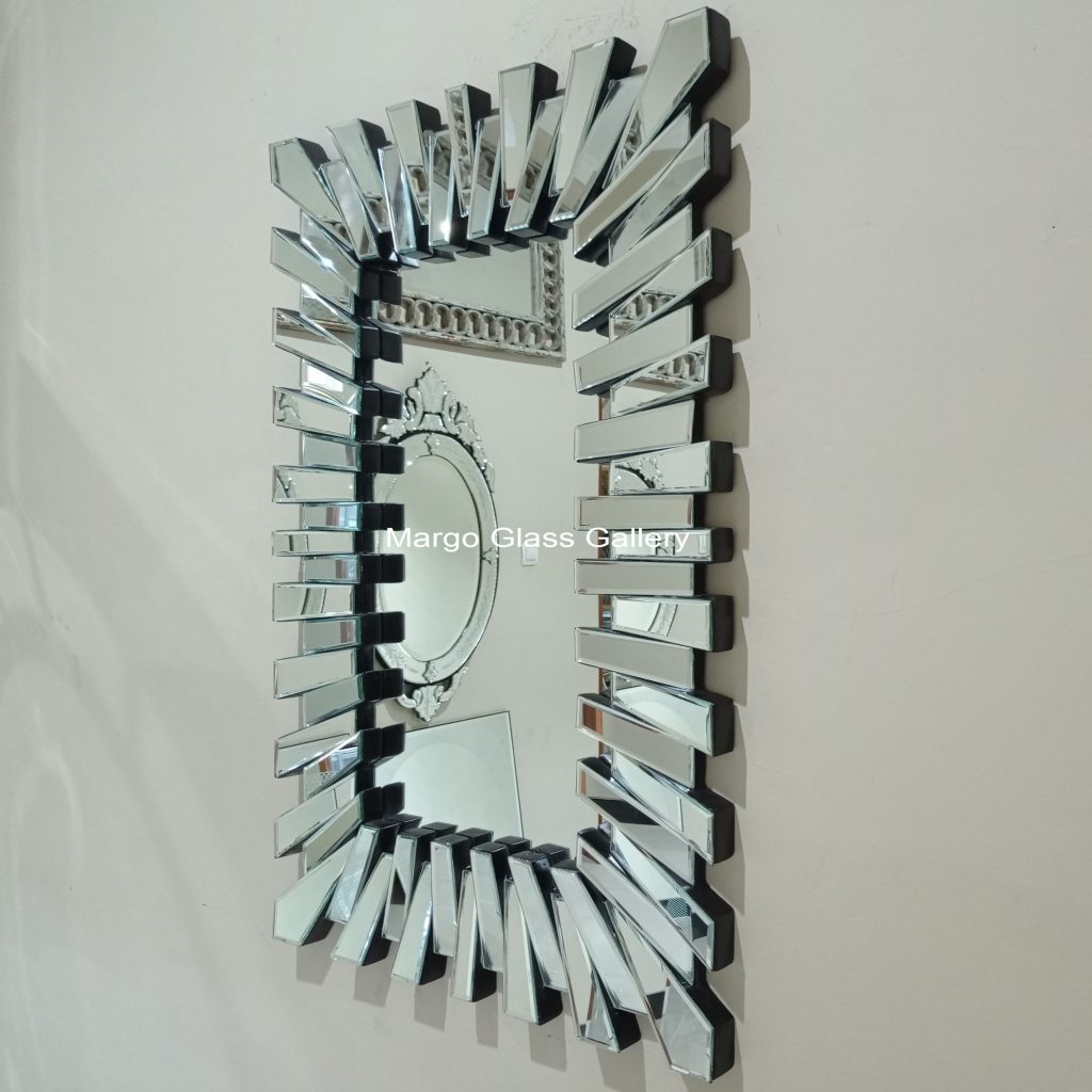MG 004637 Deco Mirror 120x80cm – Luxury decorative mirror mirror premium quality glass with ornate frame handcrafted in Indonesia
