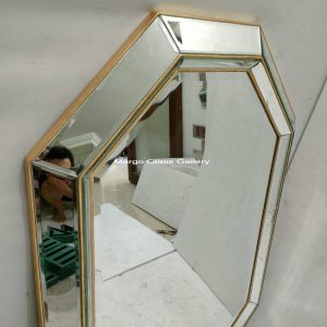 MG 004661 Octagon 120×80 – Handcrafted handcrafted mirror premium quality glass with ornate frame handcrafted in Indonesia