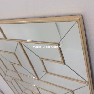 MG 004673 modren mirror list gold leaf Uk 160 cm x 95 cm – Elegant decorative mirror mirror premium quality glass with ornate frame handcrafted in Indonesia