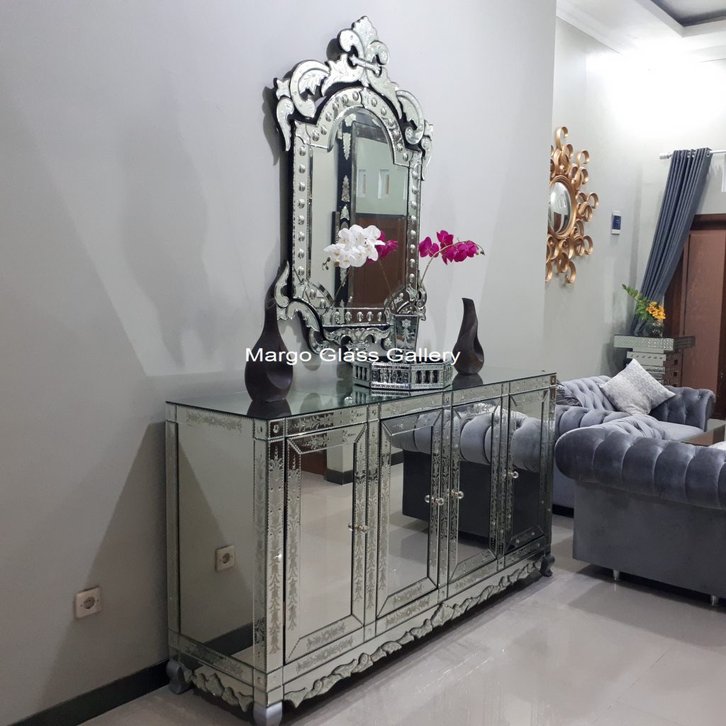 MG 006248 Cabinet 160x50x110