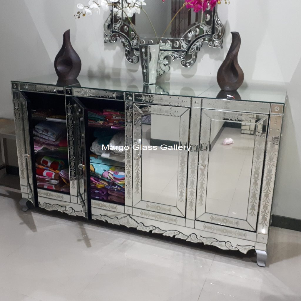 MG 006248 Cabinet 160x50x110