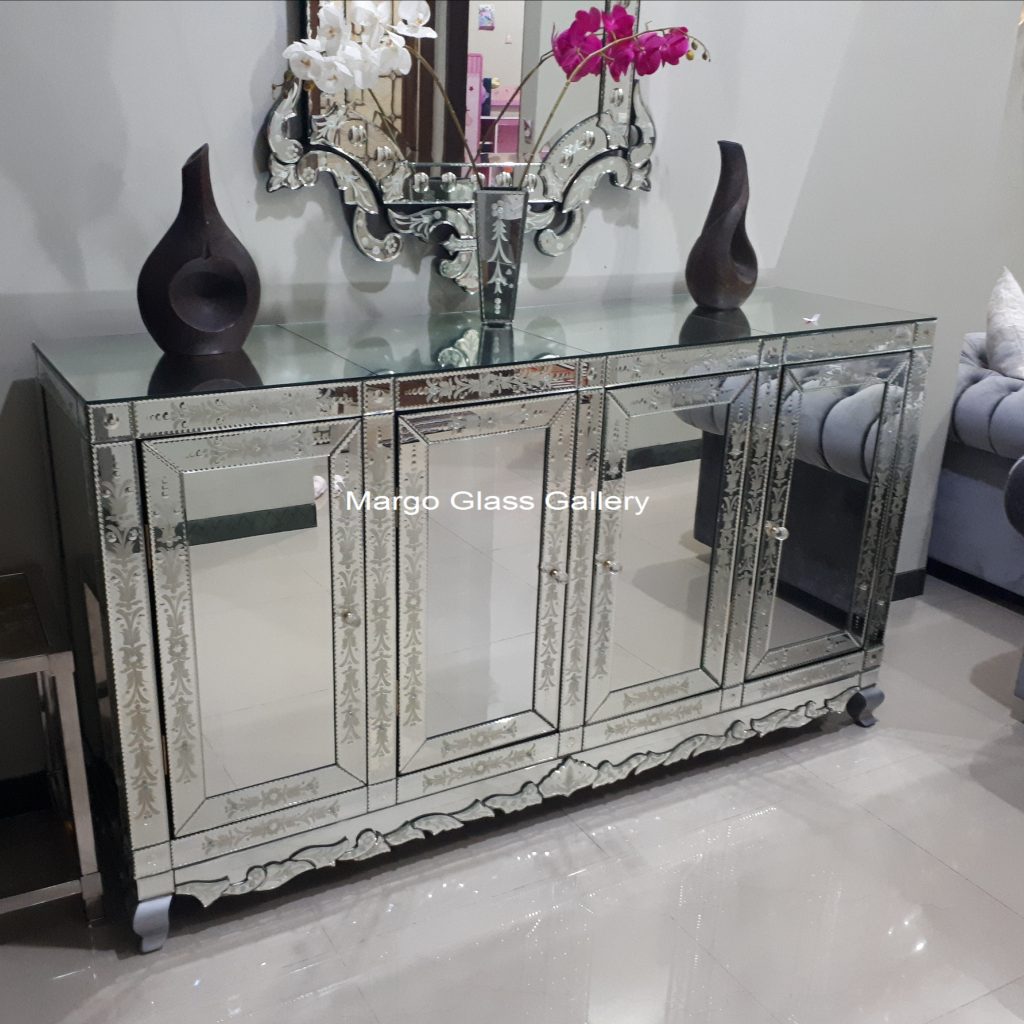 MG 006248 Cabinet 160x50x110