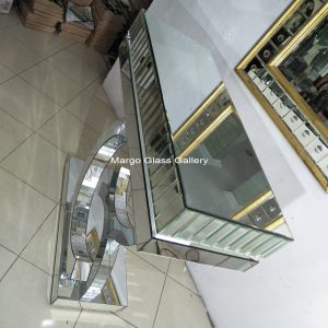 MG 006259 Sonsole 120x50x80 – Elegant handcrafted mirror premium quality glass with ornate frame handcrafted in Indonesia