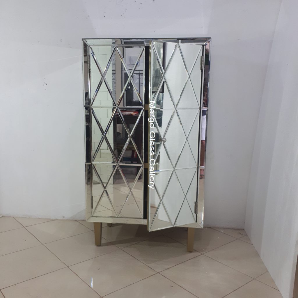 MG 006264 Cabinet large mirror Wdh 100x50x150cm – Premium decorative mirror mirror premium quality glass with ornate frame handcrafted in Indonesia