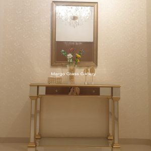 Mirrored Furniture Table Gold MG 006279