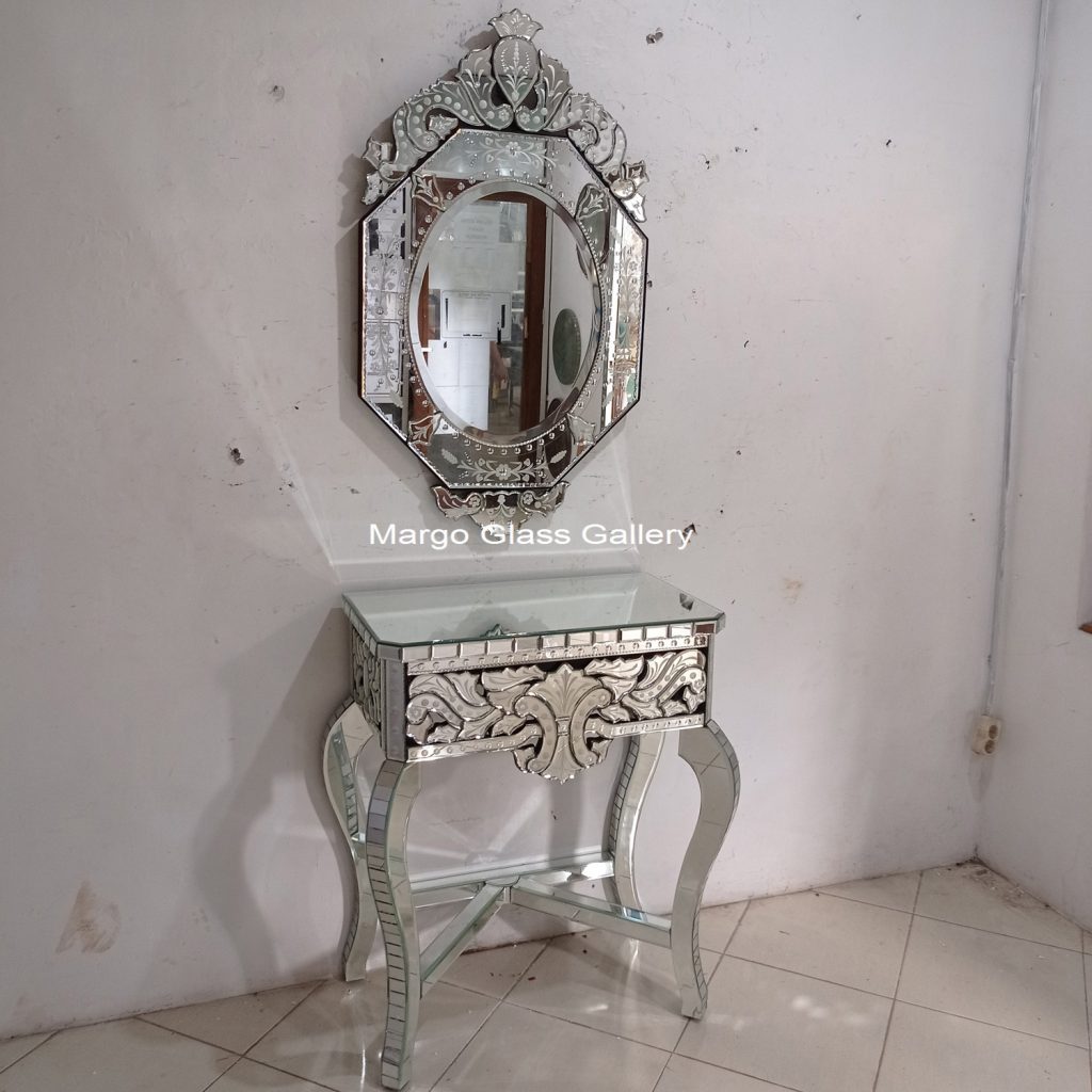 MG 006291 Mirror 115 cm x 65 cm Dan 70 cm x 40 cm x 90 cm – Premium decorative mirror mirror premium quality glass with ornate frame handcrafted in Indonesia