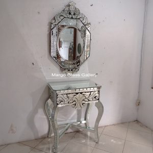 MG 006291 Mirror 115 cm x 65 cm Dan 70 cm x 40 cm x 90 cm – Premium decorative mirror mirror premium quality glass with ornate frame handcrafted in Indonesia