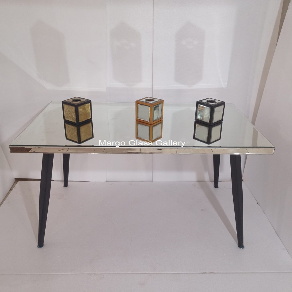 MG 006296 Meja makan WDH 160x90x75 – Handcrafted handcrafted mirror premium quality glass with ornate frame handcrafted in Indonesia