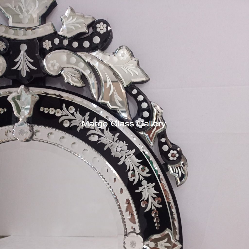 MG 013068 Deco Order Clear Mirror No Black No Crown Under Frame 60 cm x 80 cm Size 20 cm