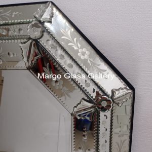 MG 080085 Octagonal Uk 80 x 100 cm – Classic handcrafted mirror premium quality glass with ornate frame handcrafted in Indonesia