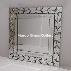 MG 080087 Deco order SG 07 Full Crown 77 x 77 cm – Handcrafted handcrafted mirror premium quality glass with ornate frame handcrafted in Indonesia
