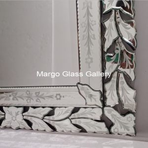 MG 080087 Deco order SG 07 Full Crown 77 x 77 cm – Premium handcrafted mirror premium quality glass with ornate frame handcrafted in Indonesia
