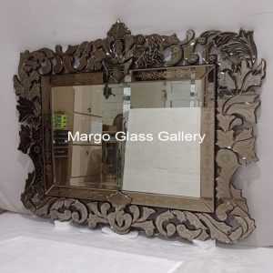 MG 080091 Brown Venetian Mirror MG 002054 Uk 150 cm x 120 cm Brown – Elegant venetian mirror hand-etched glass with ornate frame handcrafted in Indonesia