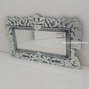 MG 013079 Venetian Mirror List Black Uk 150 cm x 90 cm – Handcrafted venetian mirror hand-etched glass with ornate frame handcrafted in Indonesia