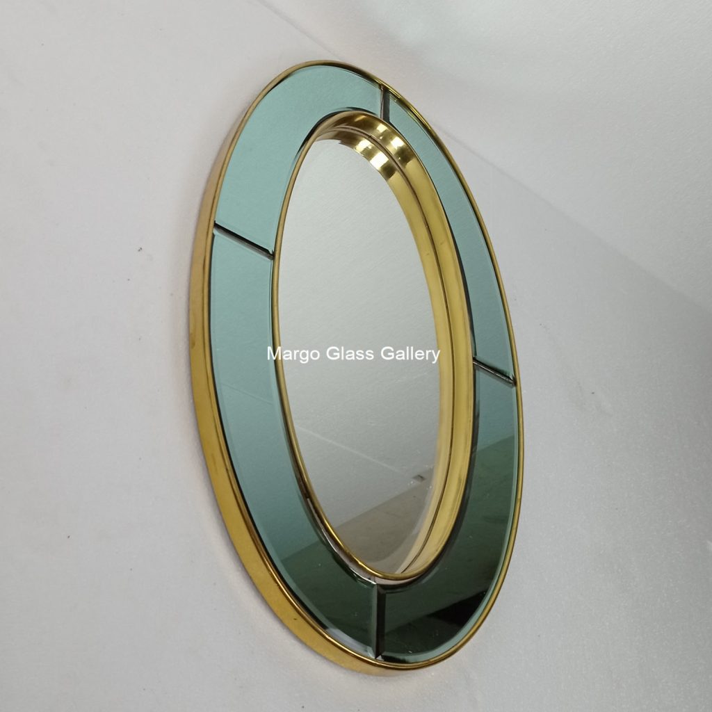 MG 004700 oval green BRASS SHOLID uk 81 x 47 cm – Handcrafted handcrafted mirror premium quality glass with ornate frame handcrafted in Indonesia