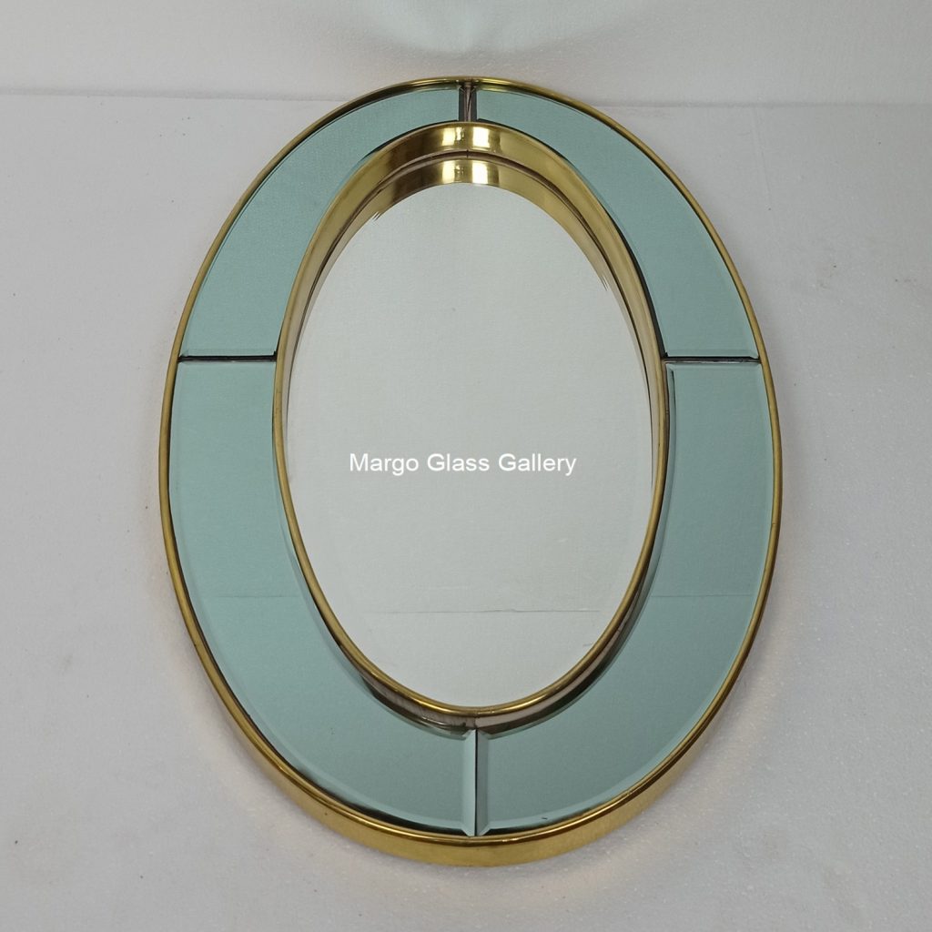 Oval Mirror Green Brass Antique MG 004700 – Luxury antique mirror antique glass with gold frame handcrafted in Indonesia