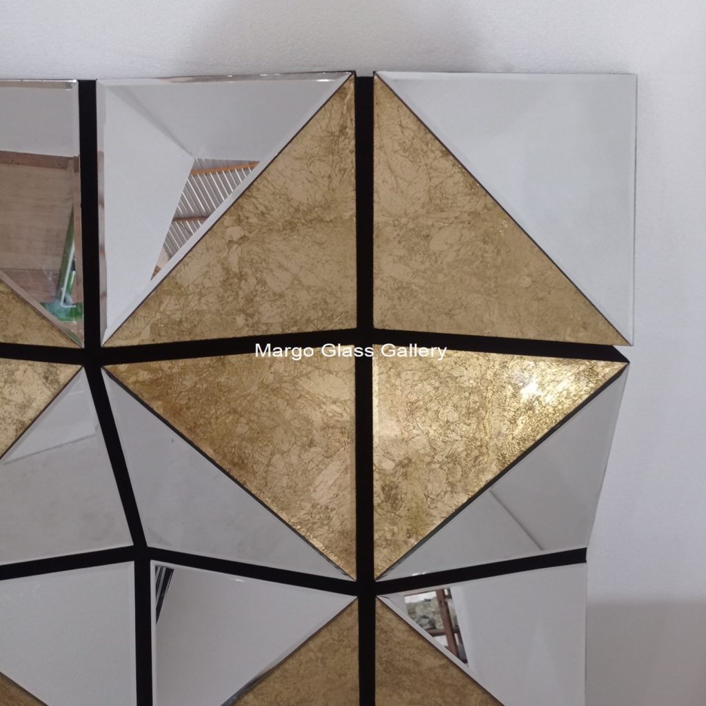 MG 004706 Motif 3D Silver Gold leaf Uk 120x 120 cm – Artisan handcrafted mirror premium quality glass with ornate frame handcrafted in Indonesia